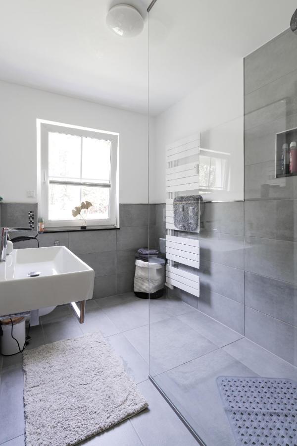 Grosse Gemutliche Wohnung Mit Waldblick Cologne Exterior photo